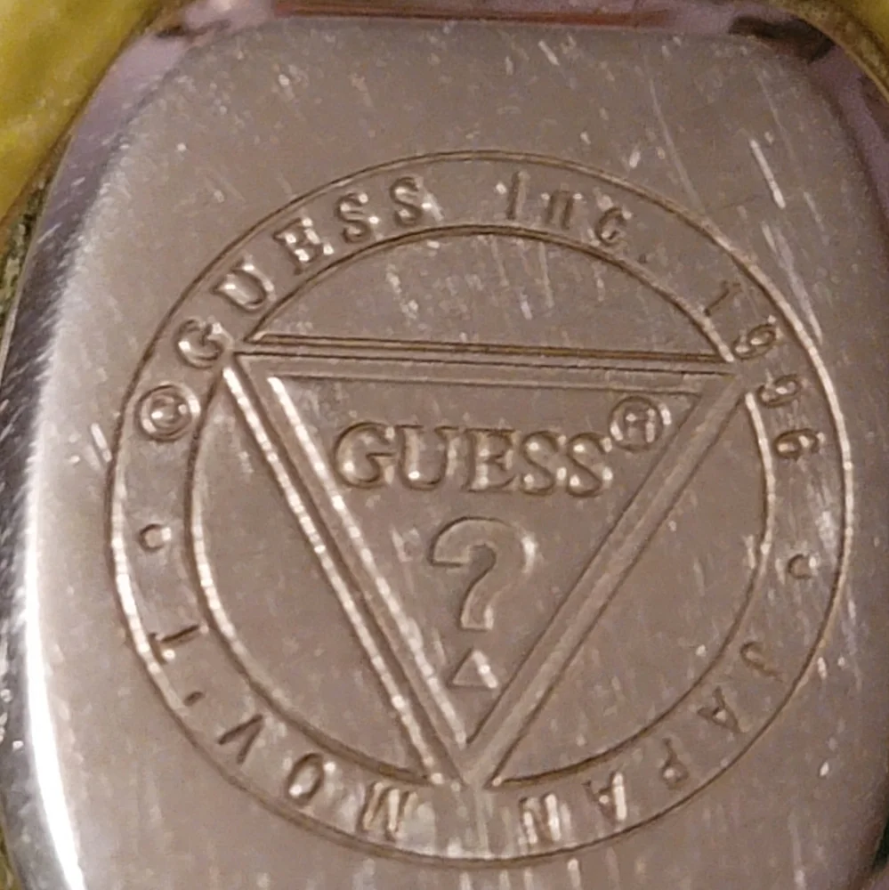 Vintage Guess Watch Womens‎ Bronze Tone Stainless Steel Classic White Dial 1996